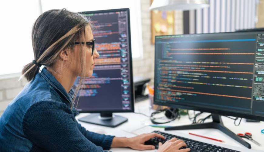 黄山小程序开发公司：DevOps与BI工具生命周期管理的深度融合